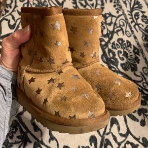 Toddler gold star Uggs